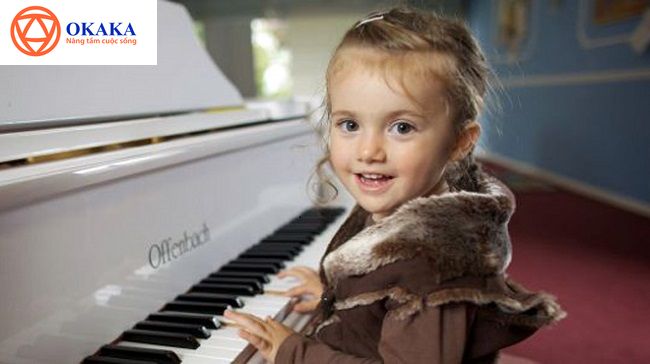 Đa số người lớn hiện nay đều nghĩ rằng cho bé học organ trước piano là điều nên làm. Vậy điều này có thực sự chính xác hay không? Hãy cùng OKAKA...